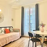 Elegant Sleep 5 In Alasseur Near Eiffel Tower Paris